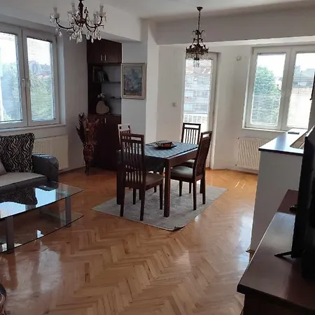 Tropicana Apartment